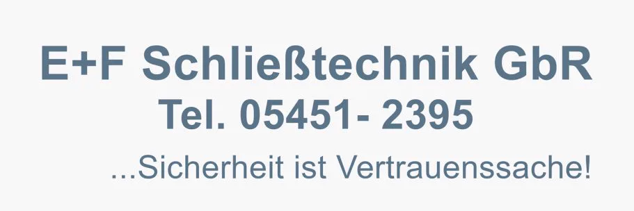 Ladengeschäft von E+F Schließtechnik mit Schlüsselwänden und Fräsmaschinen